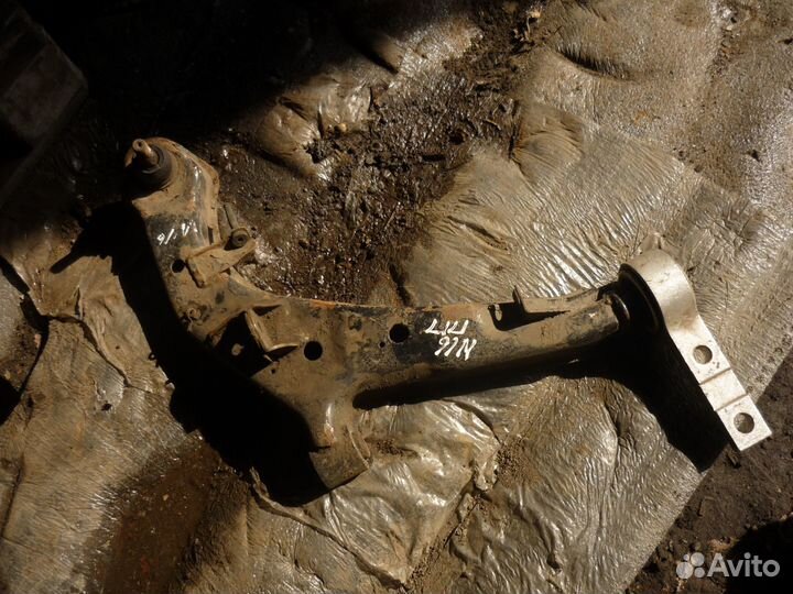 Рычаг передний правый Nissan almera n16