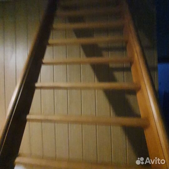 Шведская стенка деревянная с турником