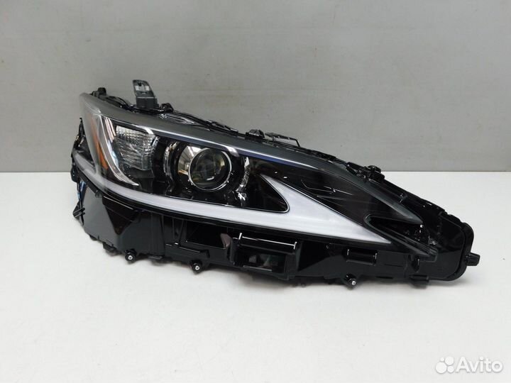 Фара правая Lexus ES 8114533F10