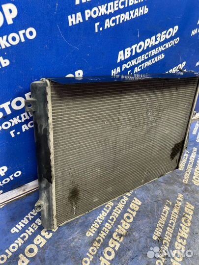 Радиатор охлаждения Volkswagen Passat Cc седан