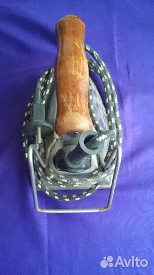 Утюг старинный