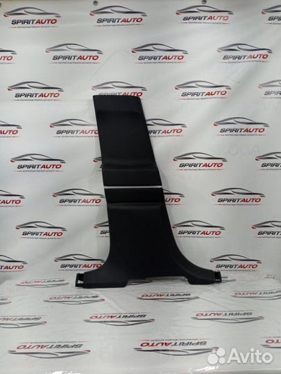 Накладка центральной стойки салона левая Genesis