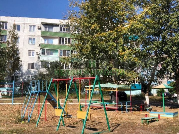 3-к. квартира, 52 м², 1/9 эт.