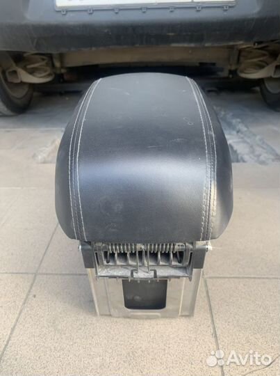 Подлокотник для hyundai ix35