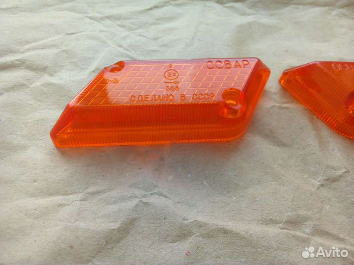 Стекла поворотников ваз 2103