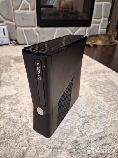 Xbox 360 с играми