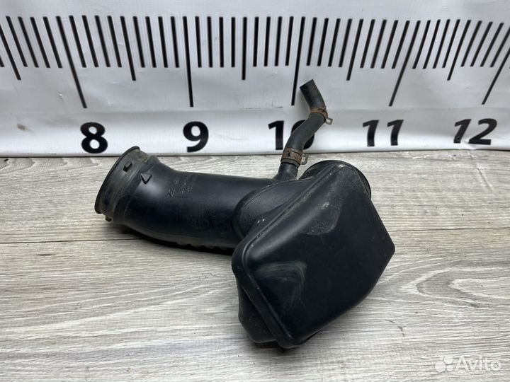 Патрубок воздушного фильтра Kia Magentis 2 G4KA