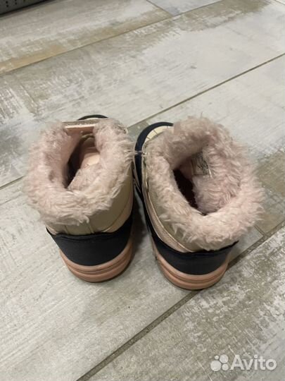 Ботинки для девочки