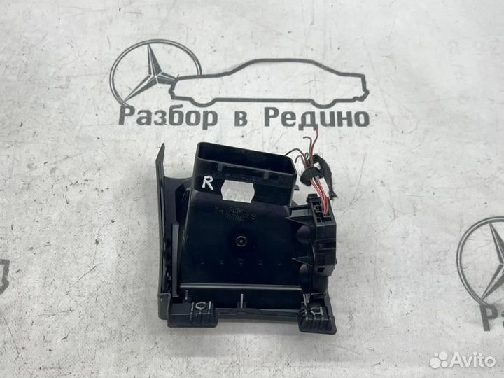 Воздуховод w221 S-class 273.961 06.2006