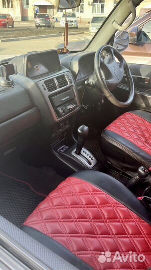 Mitsubishi Pajero iO 2.0 AT, 2000, 280 000 км