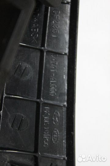 Рамка магнитолы Hyundai Solaris с 2010