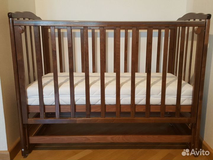 Продам кроватку