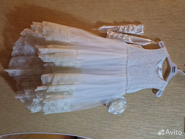 Платье праздничное