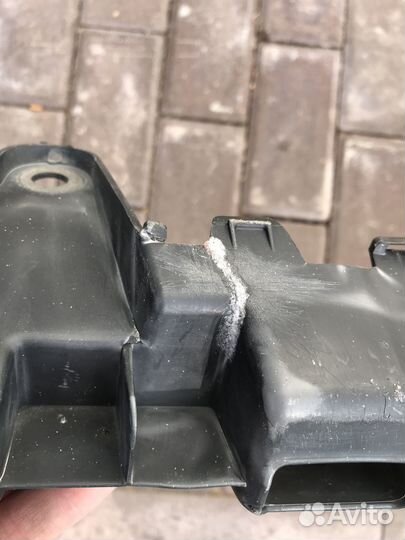 Кронштейн переднего бампера Mercedes-Benz GLK