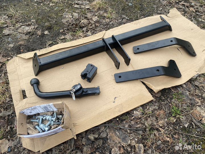 Фаркоп Mazda CX7 (съемный шар)