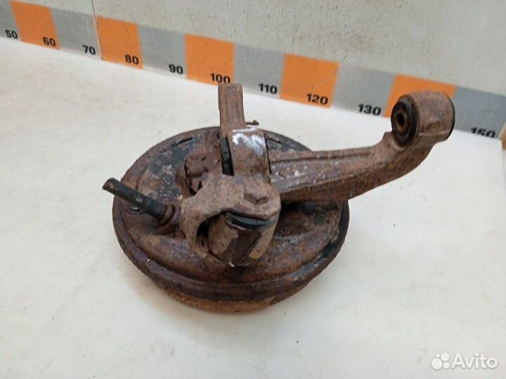 Цапфа/кулак поворотный задний правый Toyota Avensis