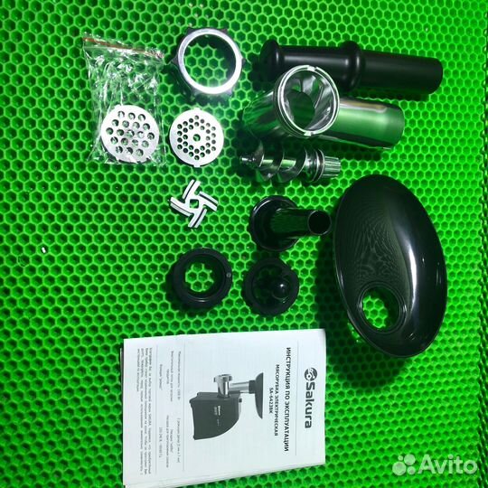 Мясорубка sakura SA-6423BK