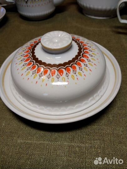 Чайный сервиз на 12 персон