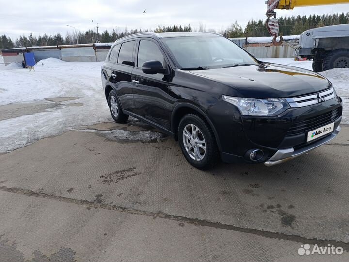 Mitsubishi Outlander 2.4 CVT, 2014, 175 000 км