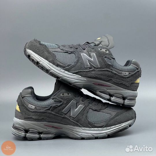 Кроссовки мужские New Balance 2002R «Dark Grey»