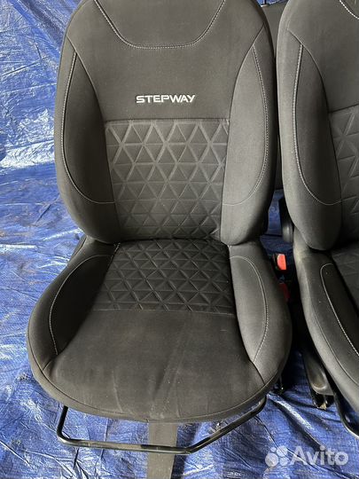 Сидения Renault Sandero Stepway 2