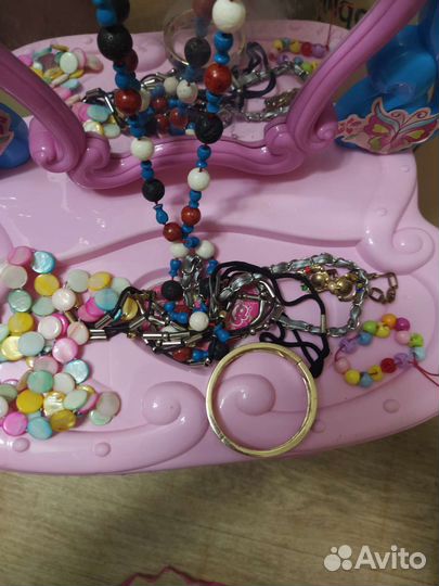 Салон красоты,бусики,браслеты