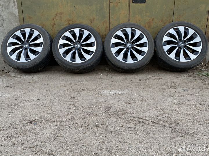 R17 Dunlop D87M 225/50, PCD 5x114.3 DIA 64.1