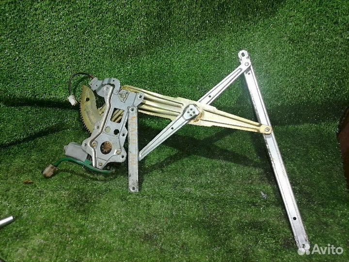 Стеклоподъемник передний левый Mitsubishi Challeng