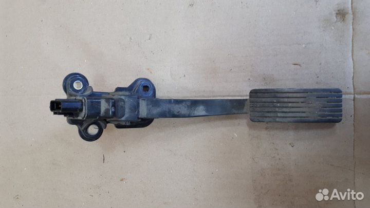 Педаль газа Mitsubishi Lancer CY2A 4A91 2007