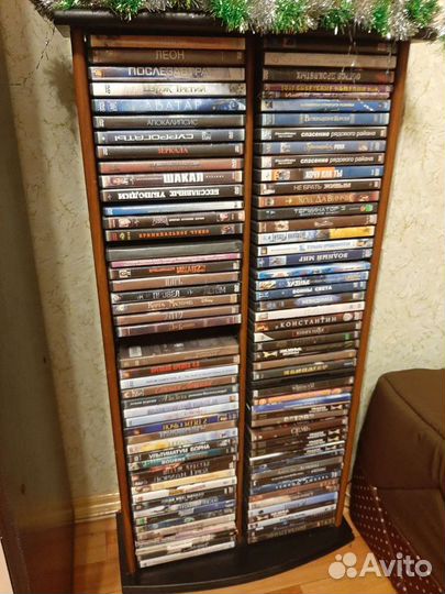 Полка для DVD дисков. Диски в подарок