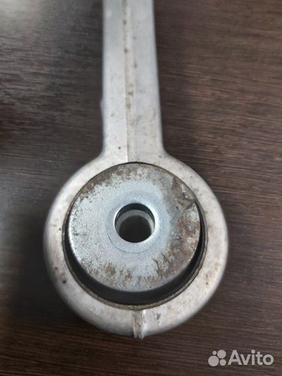 Рычаг подвески верхний передний левый Mercedes Gl