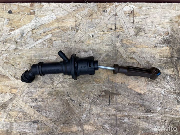 Главный цилиндр сцепления LADA X-Ray