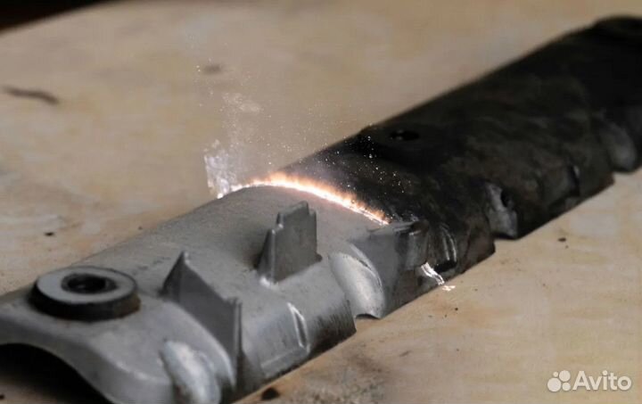 Аппарат лазерной чистки металла