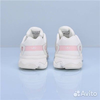 Кроссовки женские Adidas oztral