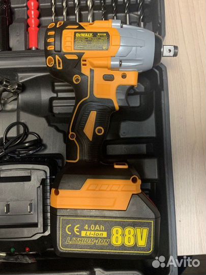 Гайковерт dewalt dcf899 с набором