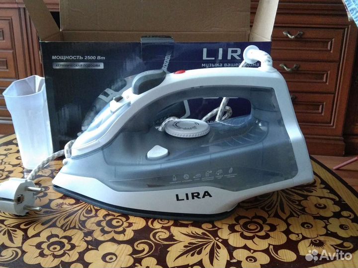 Утюг lira новый