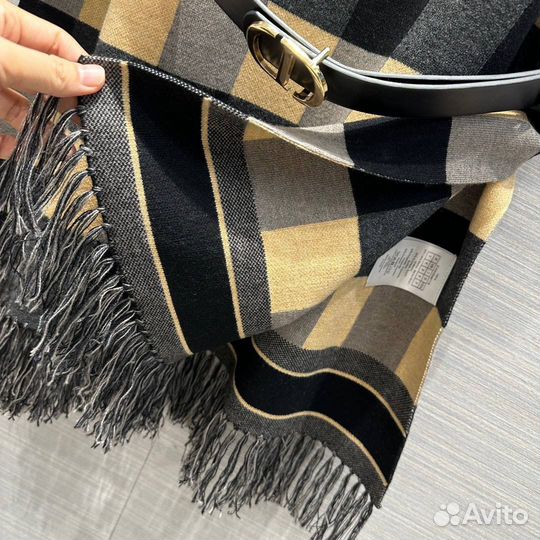 Пончо Dior