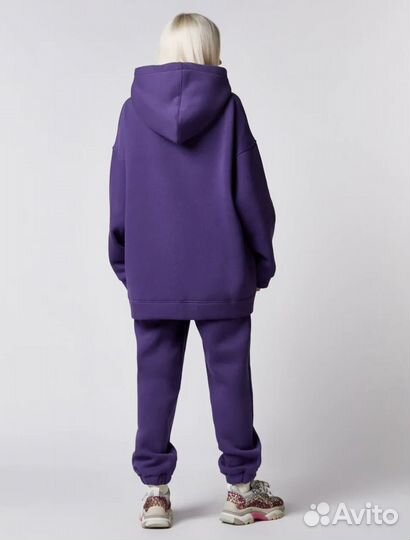 Спортивный костюм женский