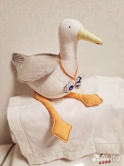 Чайка игрушка