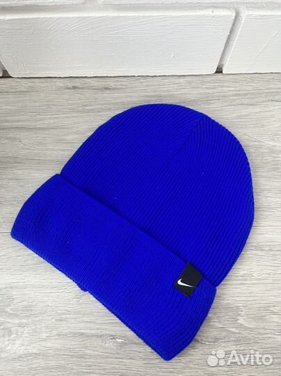 Новые шапки Nike