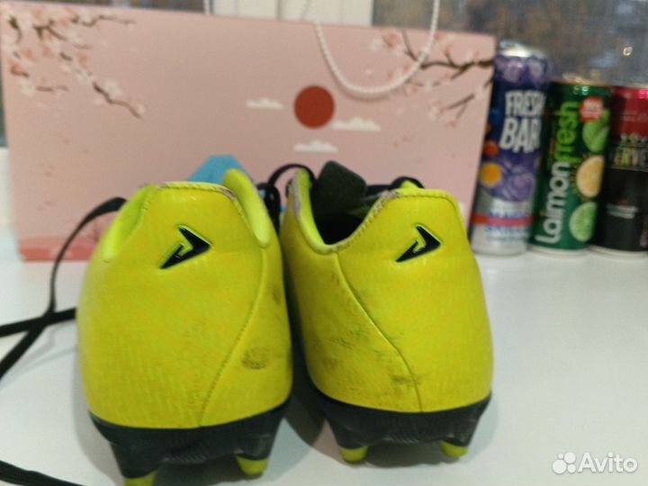 Футбольные бутсы демикс