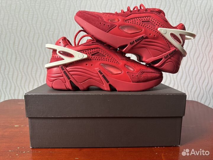 Raf Simons Cylon-21 Red - 40EU