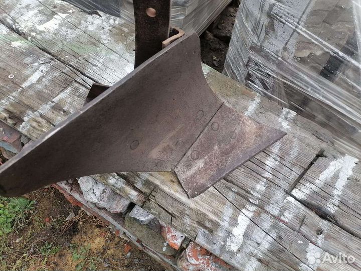 Плуг для мотоблока