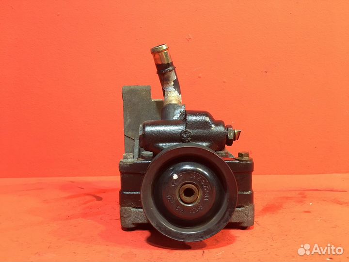 Насос гура для Ford Fiesta fxjb, 1.4 Duratec (Б/У)