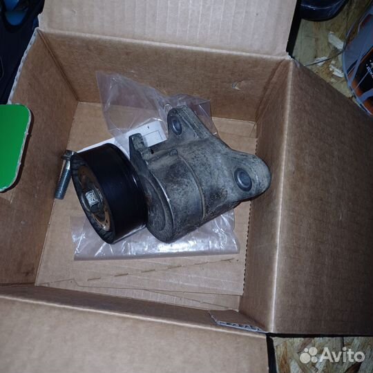 Ролик натяжитель Митсубиши Оутлендер XL