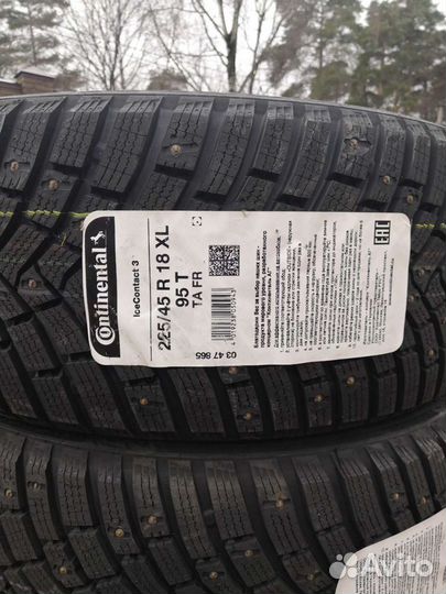 Continental IceContact 3 225/45 R18 95T