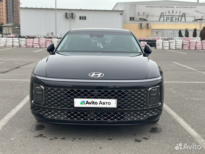 Hyundai Grandeur 2.5 AT, 2022, 9 000 км