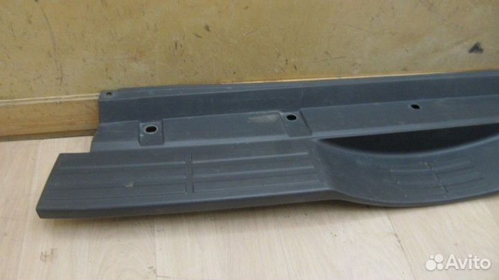 Накладка заднего бампера Mitsubishi Pajero IV 2007