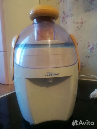 Соковыжималка Ладомир