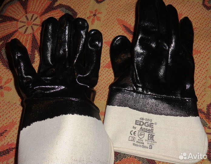 Перчатки нитриловые.Разм. 9. Новые